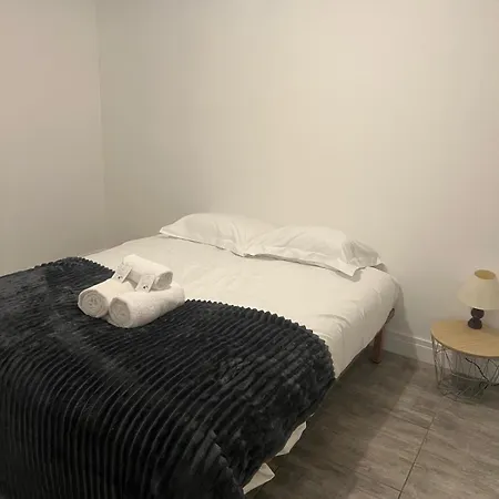 & Le Carrefour Lyonnais - Metro 5 Min Apartment Villeurbanne